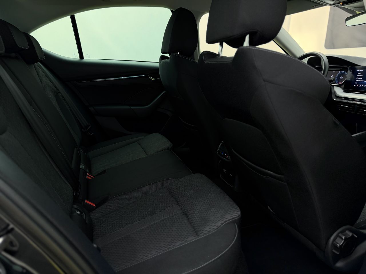 Skoda Octavia | 12