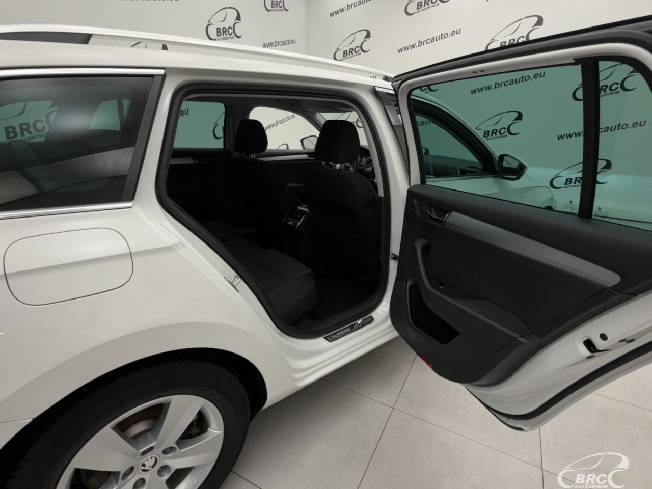 Skoda Superb | 11