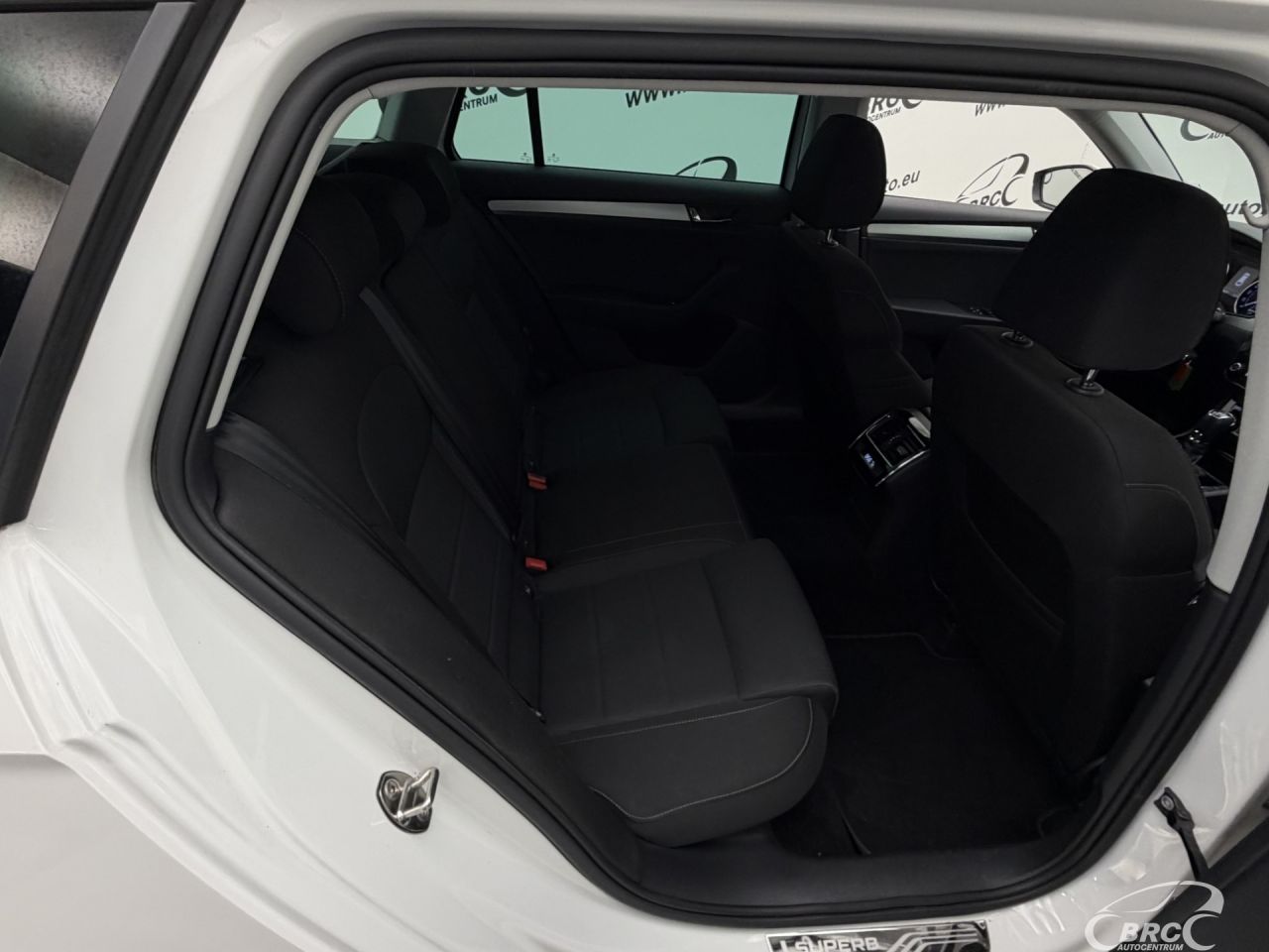 Skoda Superb | 9