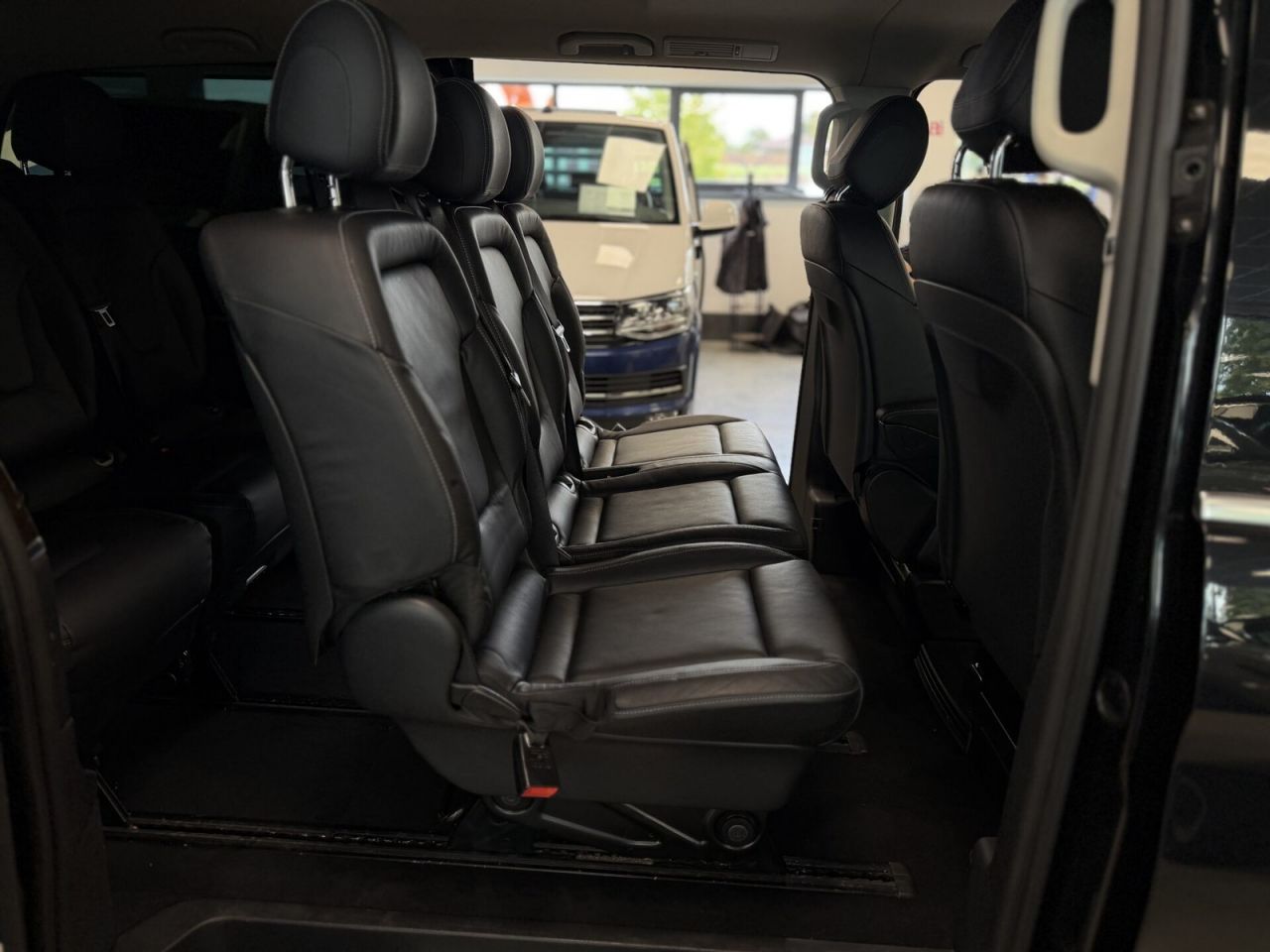 Mercedes-Benz V250 | 17