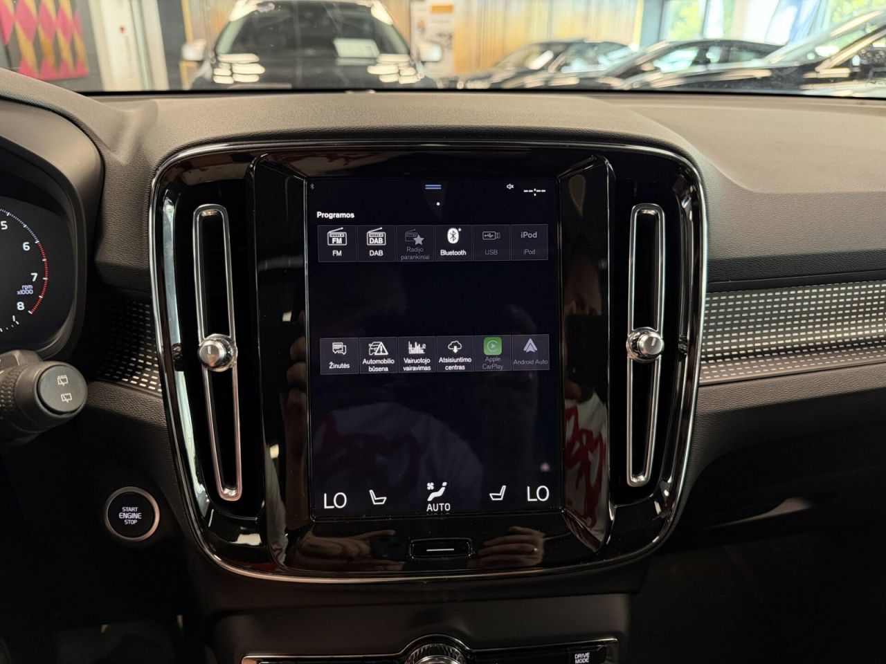 Volvo XC40 | 10