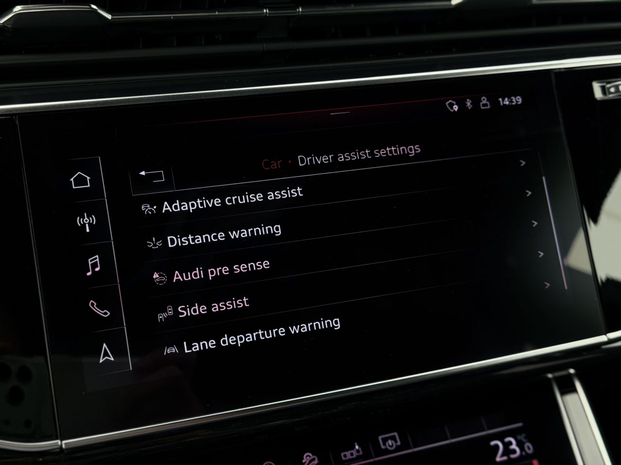 Audi Q8 | 25