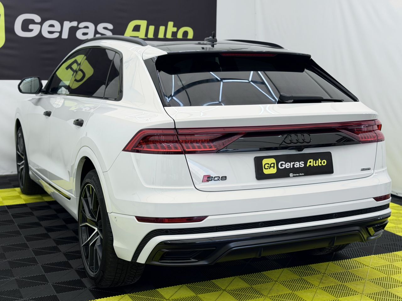 Audi Q8 | 5