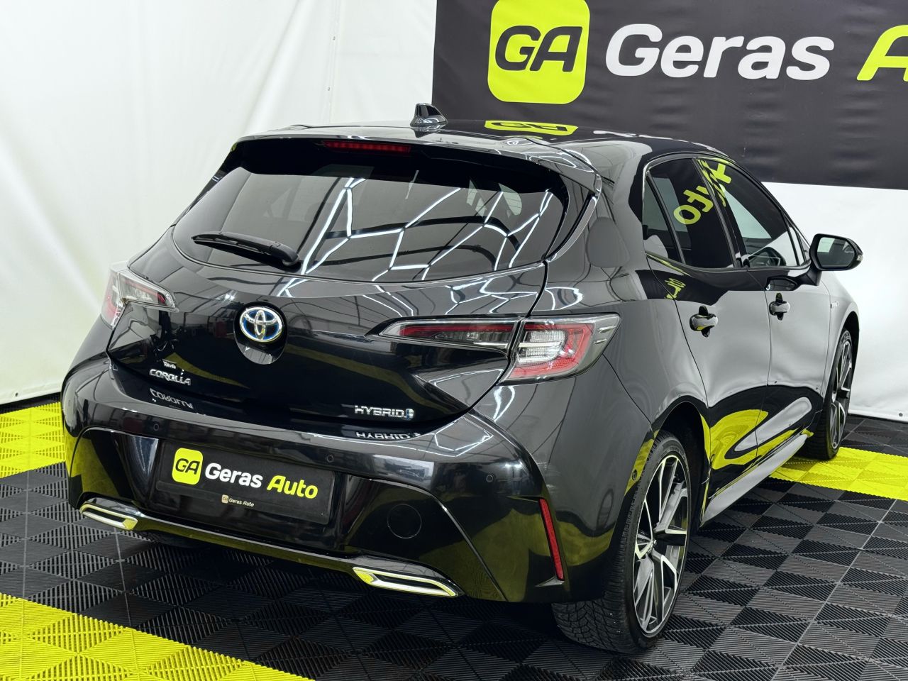 Toyota Corolla | 6