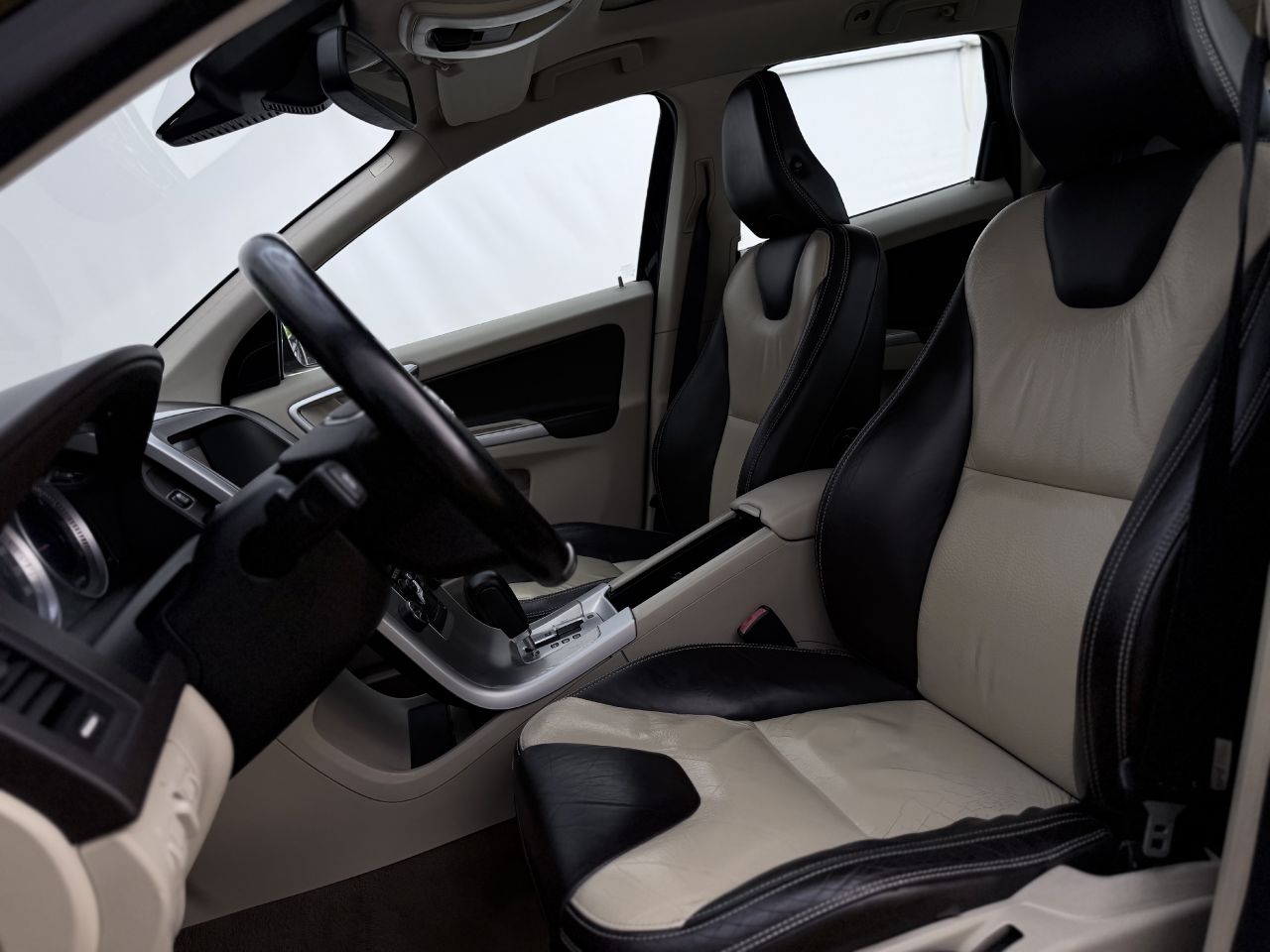 Volvo XC60 | 9