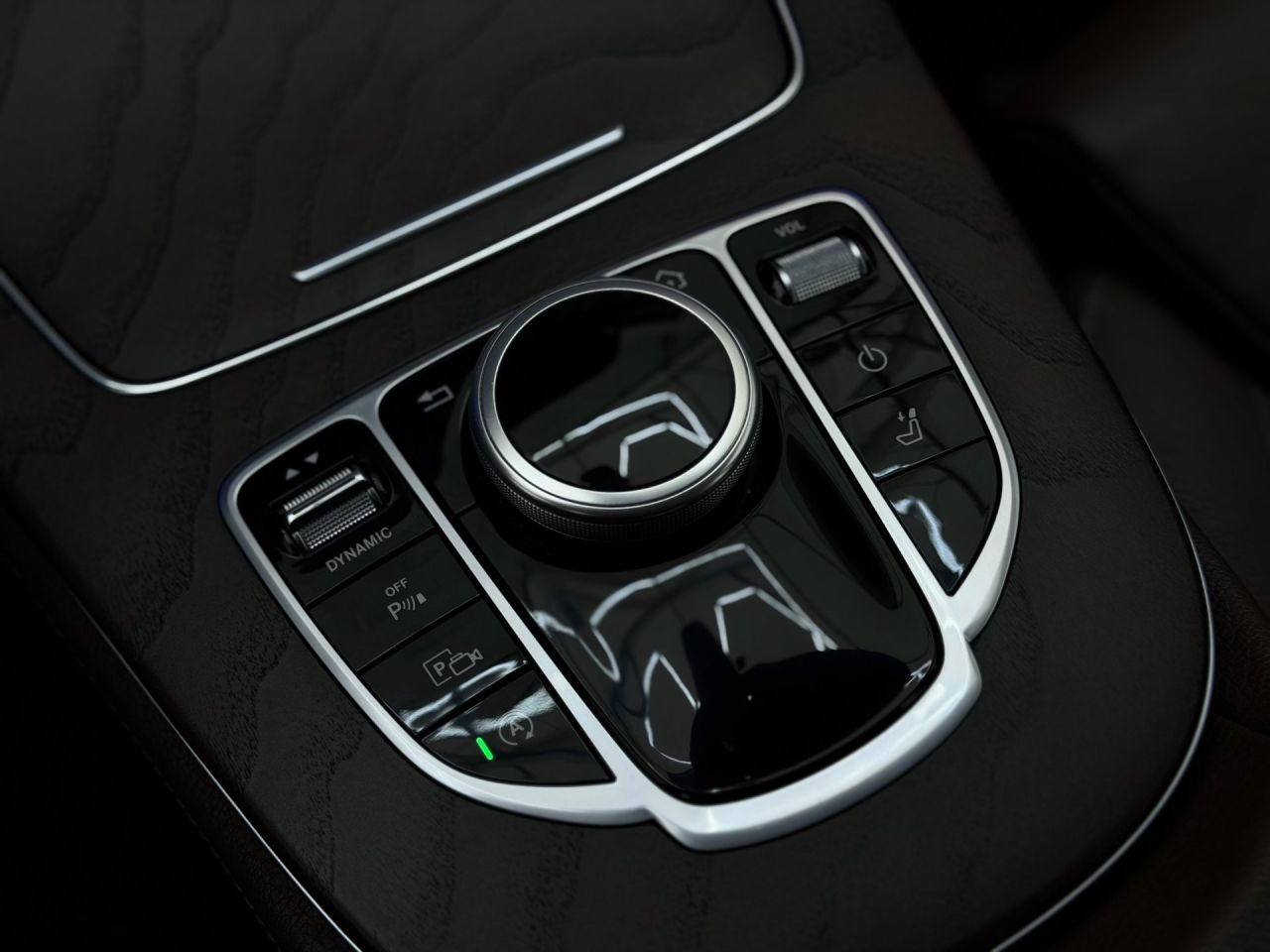 Mercedes-Benz E200 | 21
