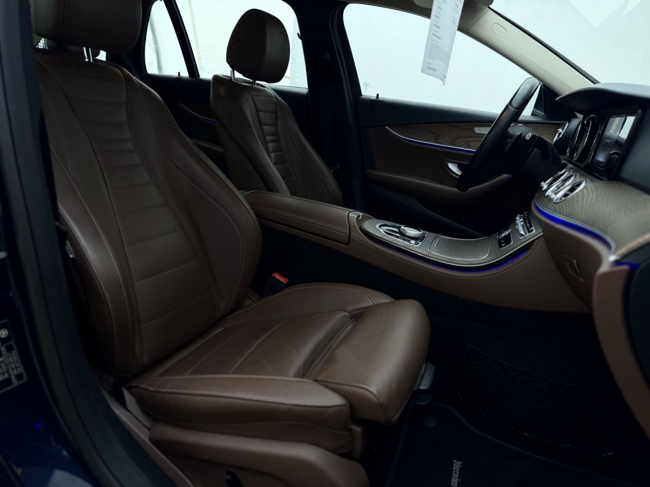 Mercedes-Benz E200 | 14