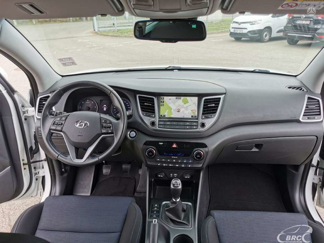 Hyundai Tucson | 18