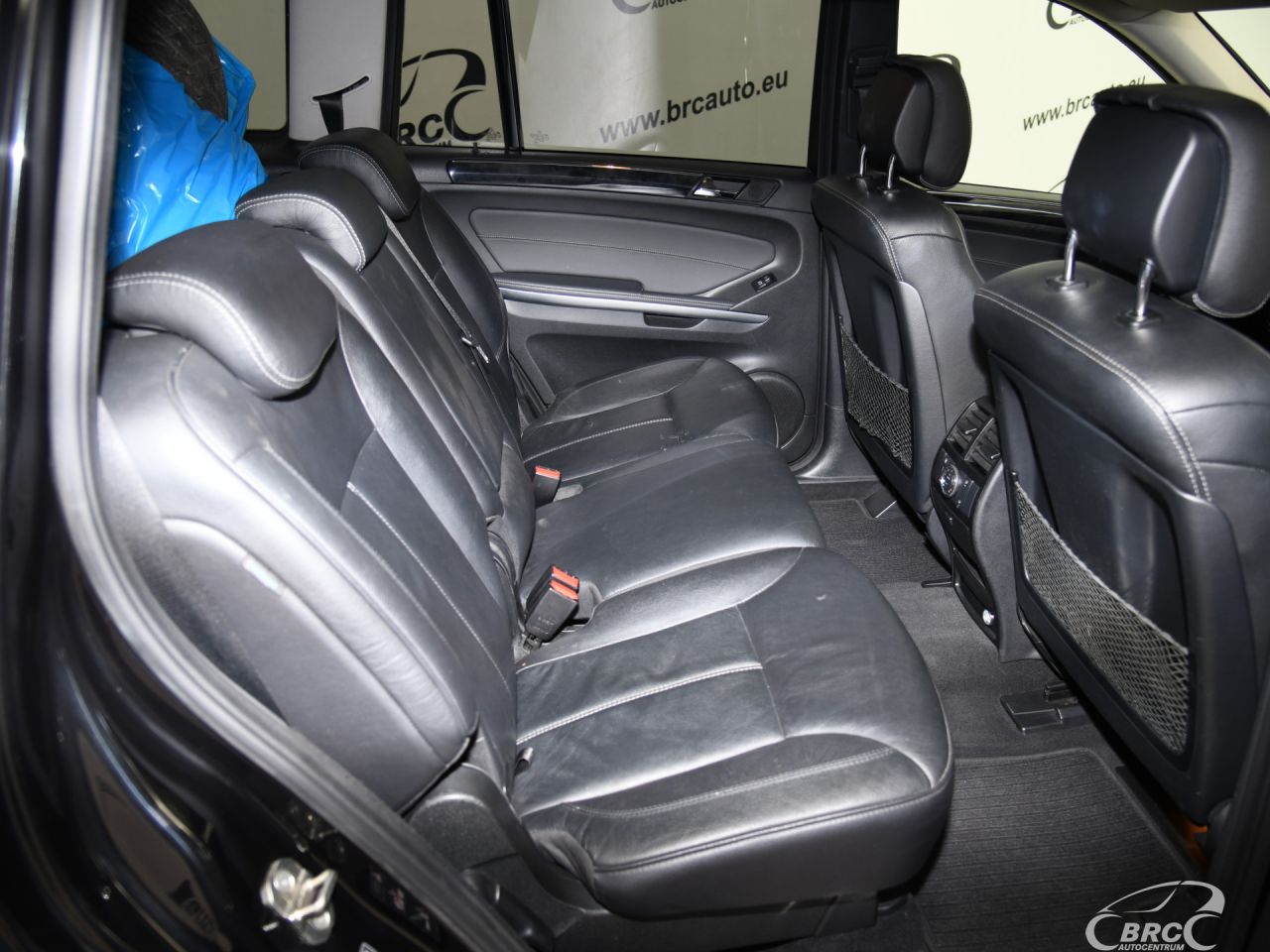 Mercedes-Benz GL350 | 11