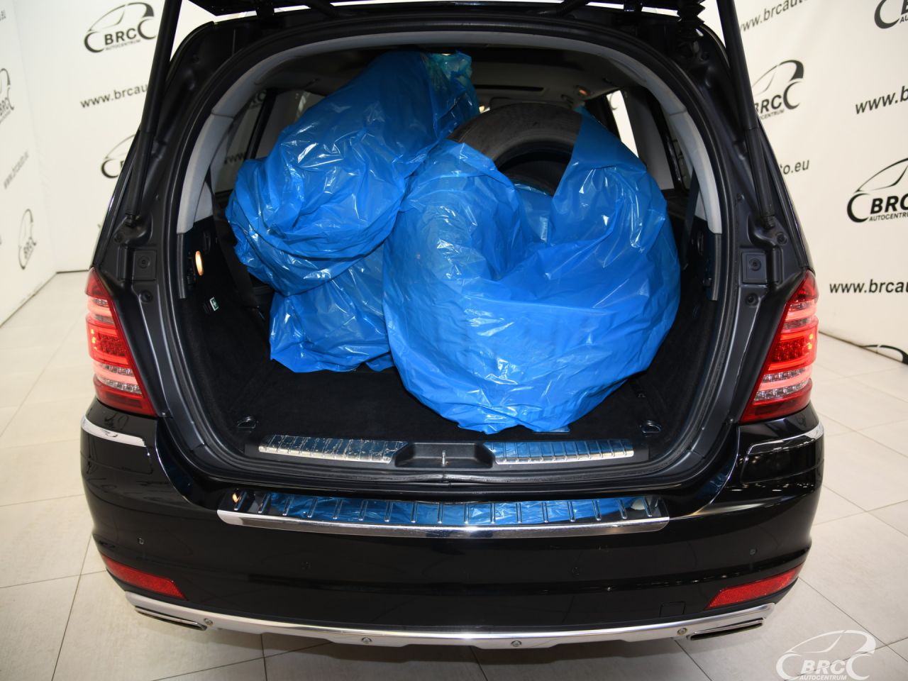 Mercedes-Benz GL350 | 18