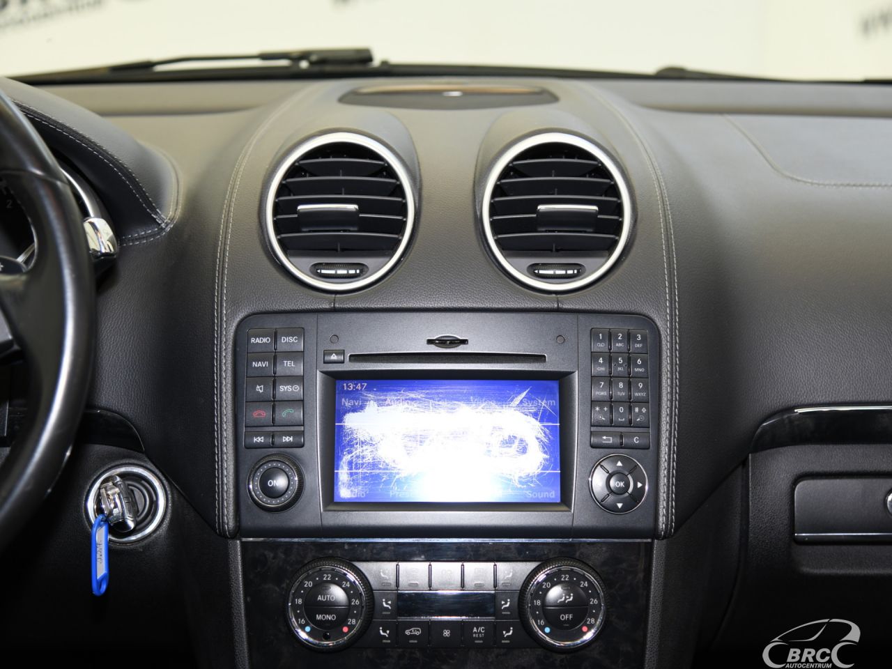 Mercedes-Benz GL350 | 15