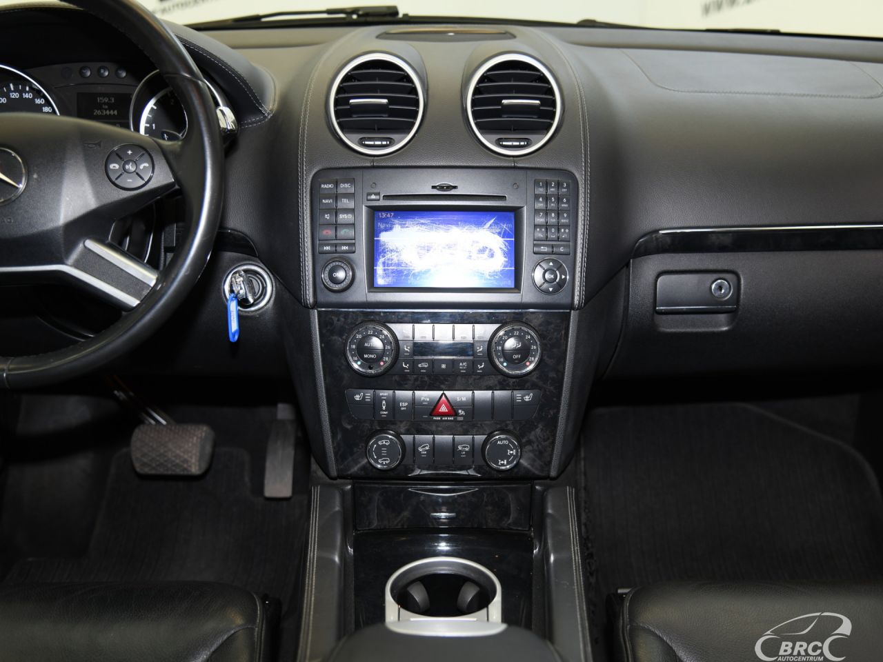 Mercedes-Benz GL350 | 14