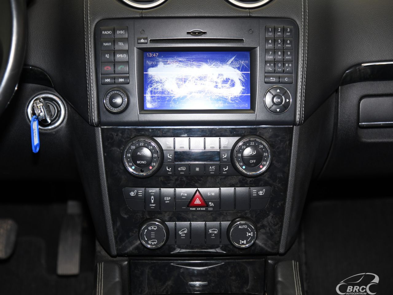 Mercedes-Benz GL350 | 16