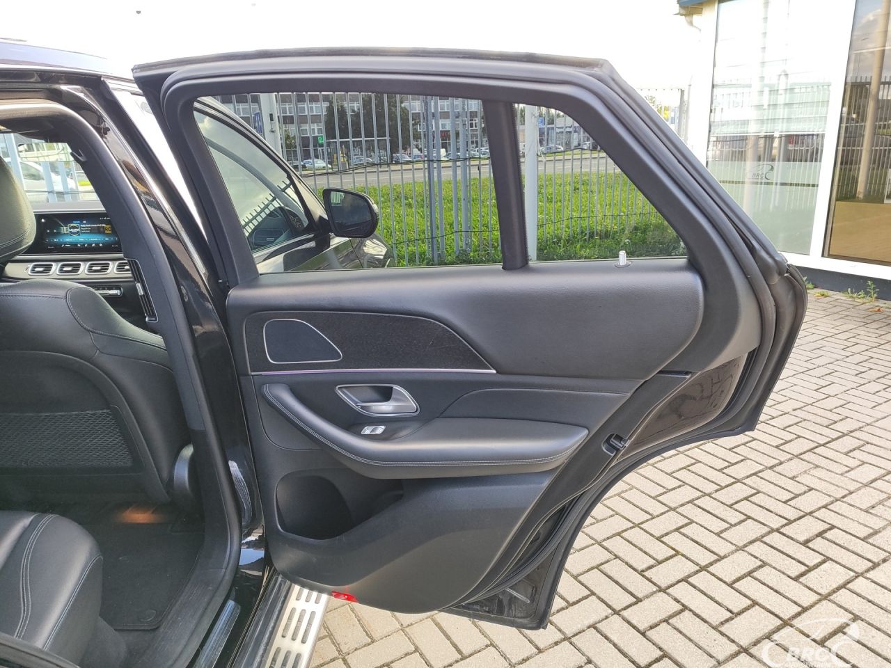 Mercedes-Benz GLE350 | 9