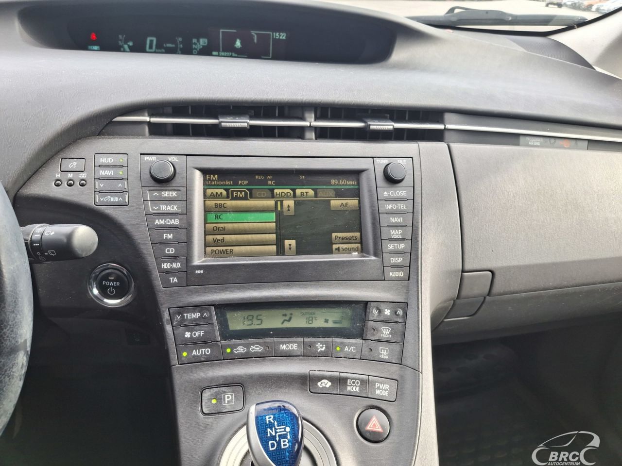 Toyota Prius | 10