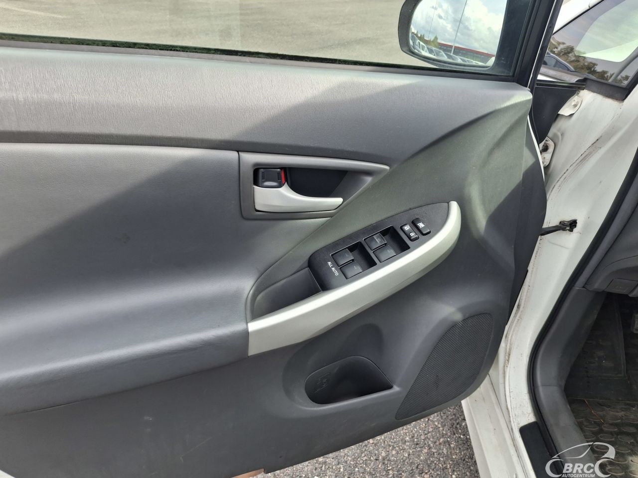 Toyota Prius | 6