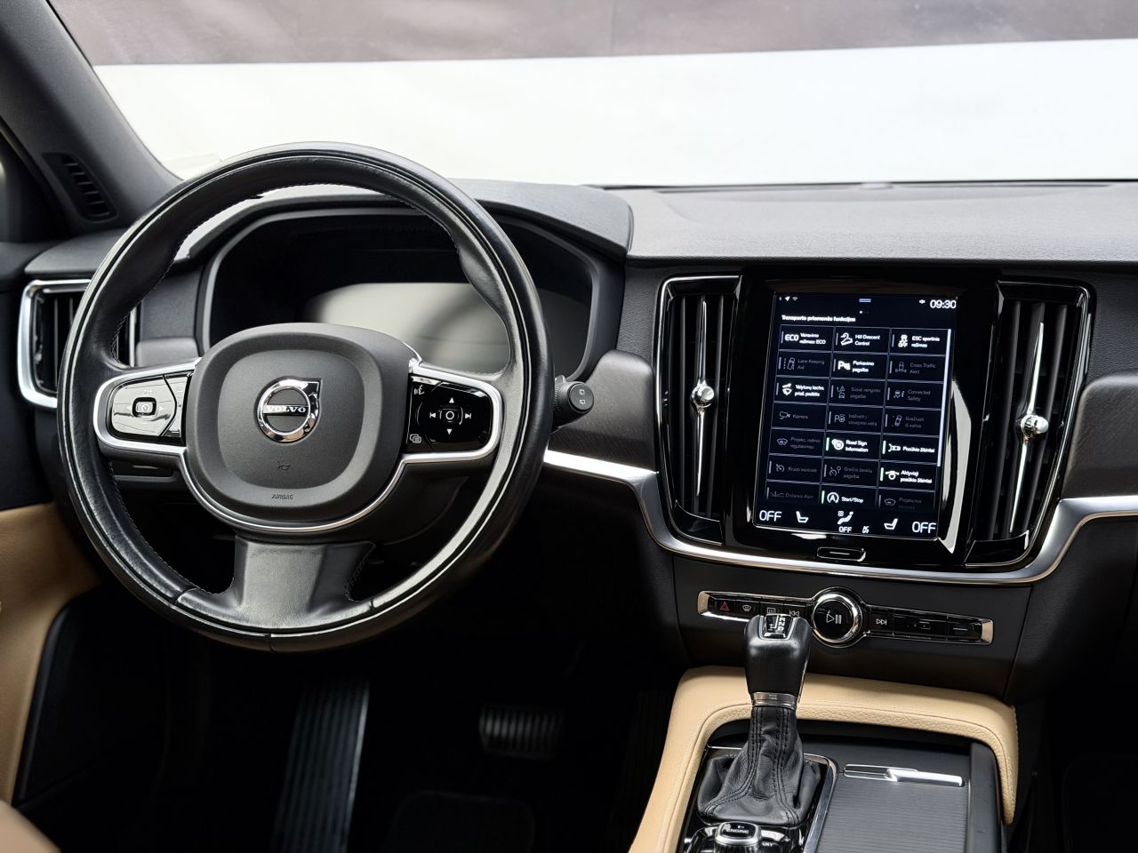 Volvo V90 | 17