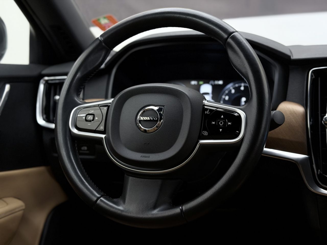 Volvo S90 | 17