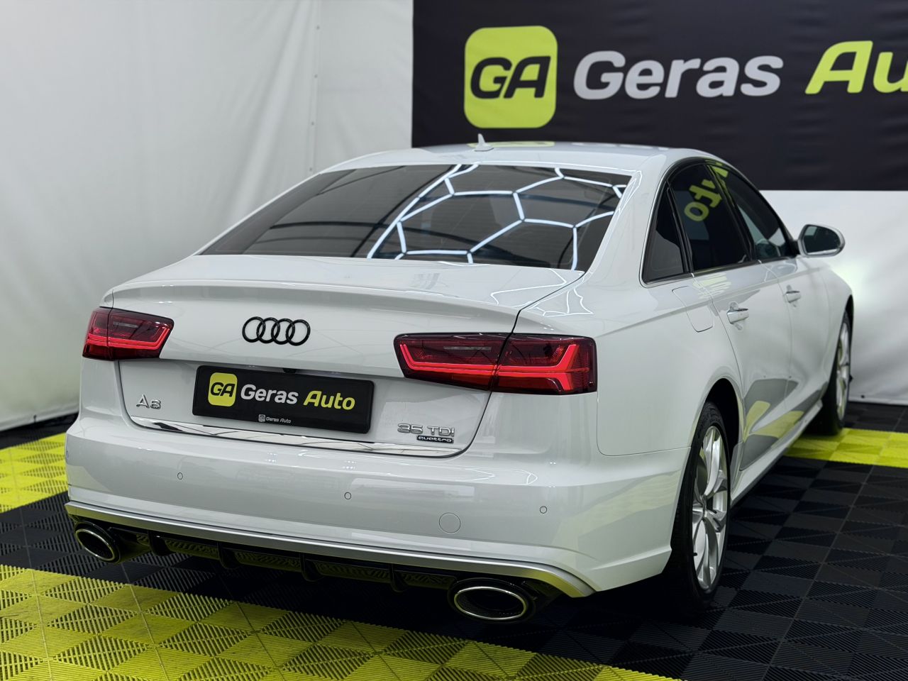 Audi A6 | 3
