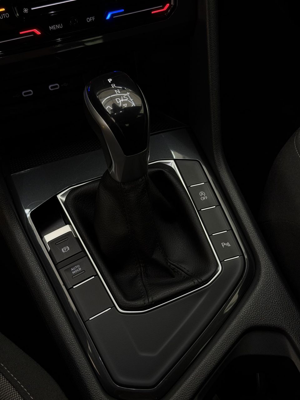 Volkswagen Tiguan | 18