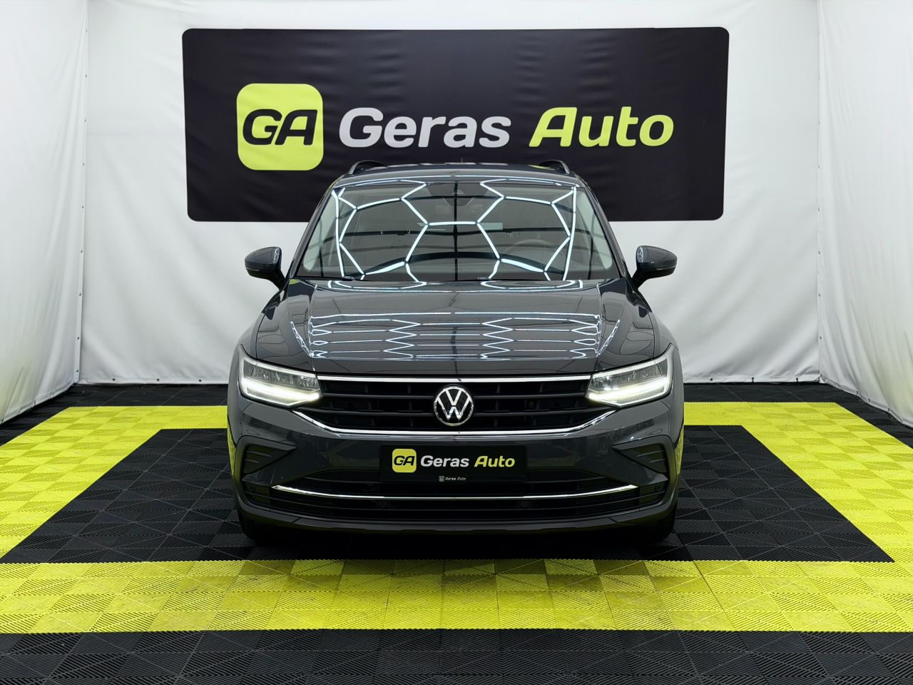 Volkswagen Tiguan | 6