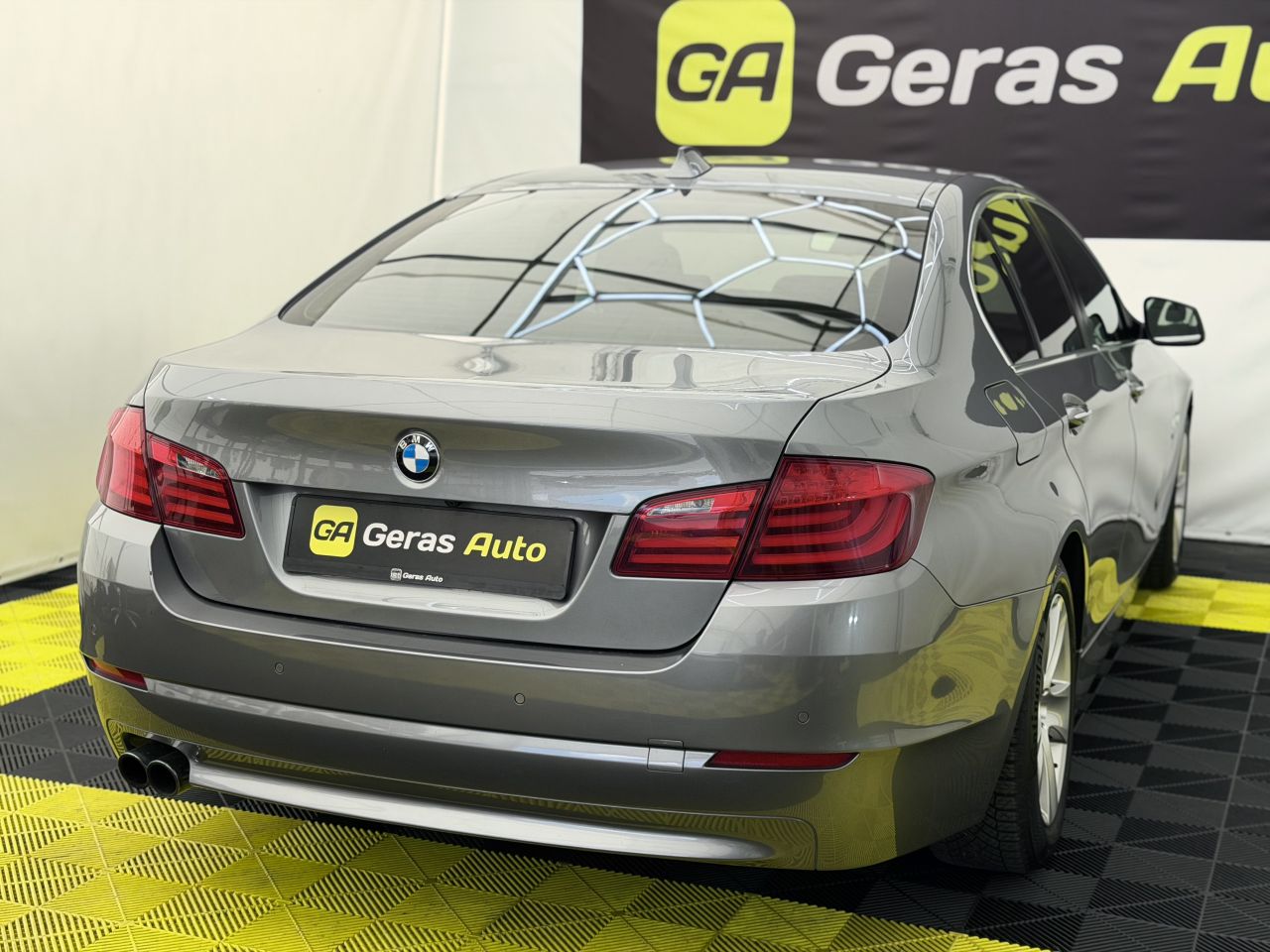 BMW 528 | 3