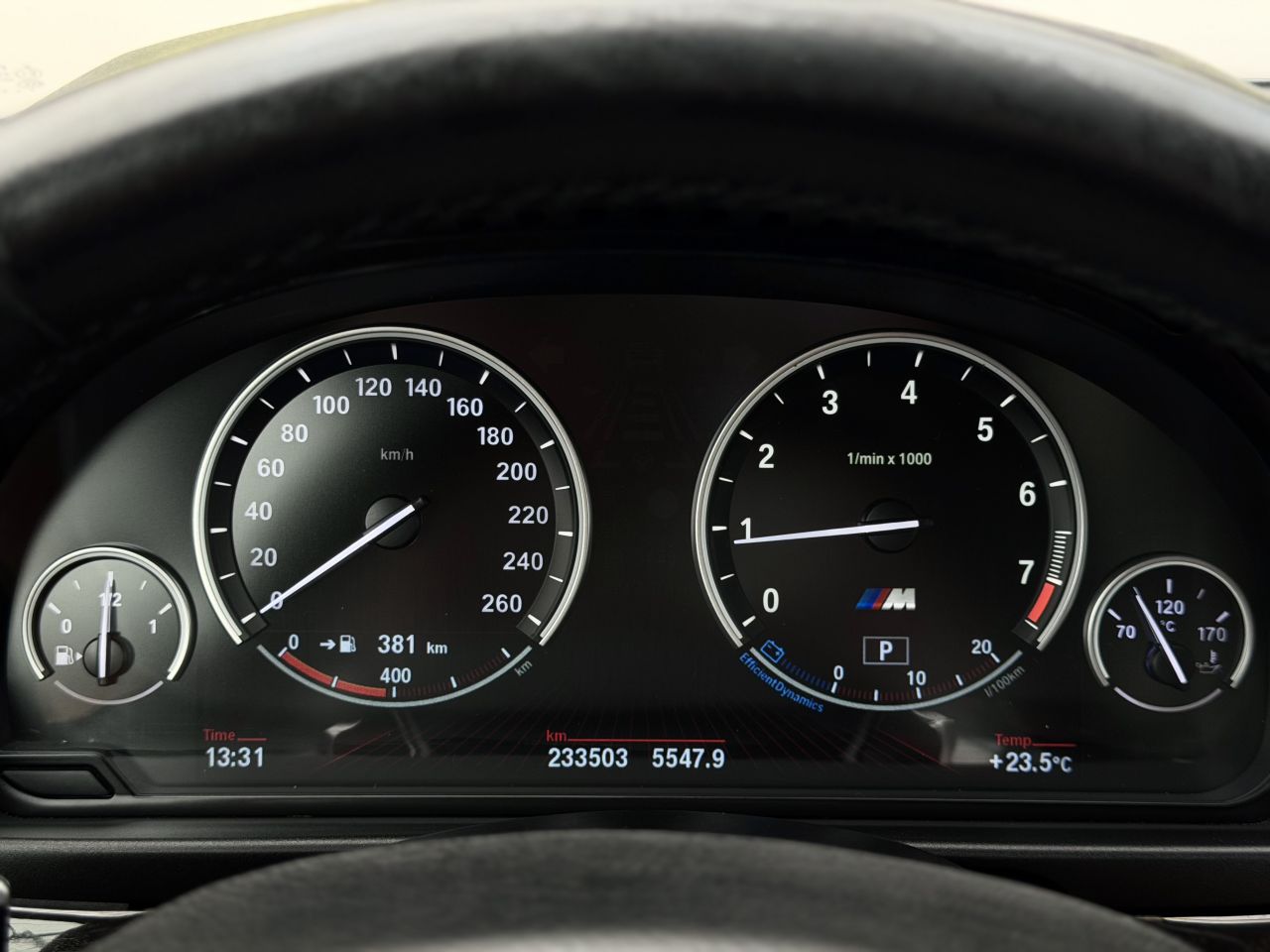 BMW 528 | 33