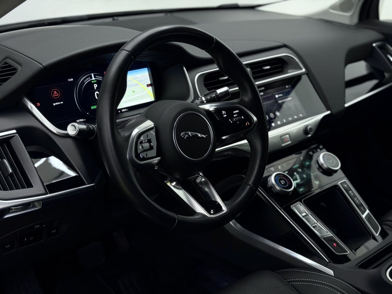 Jaguar I-Pace | 8