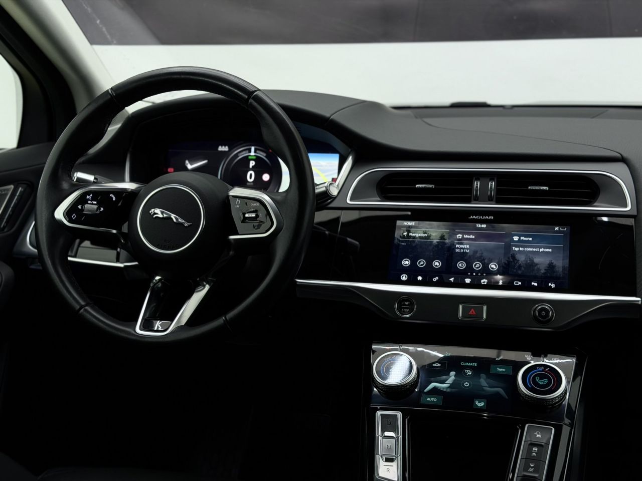 Jaguar I-Pace | 16