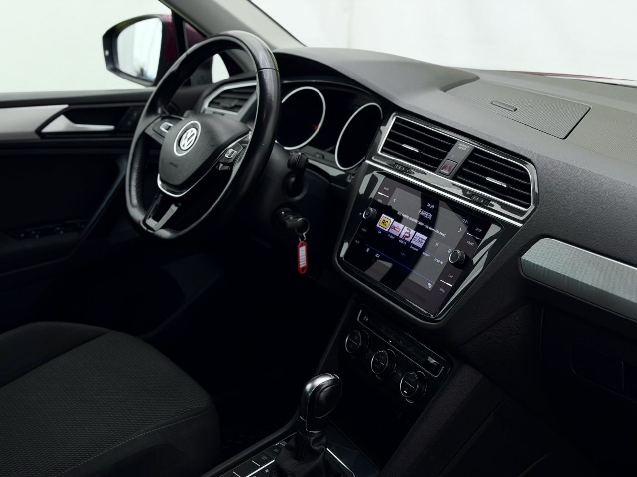 Volkswagen Tiguan | 14