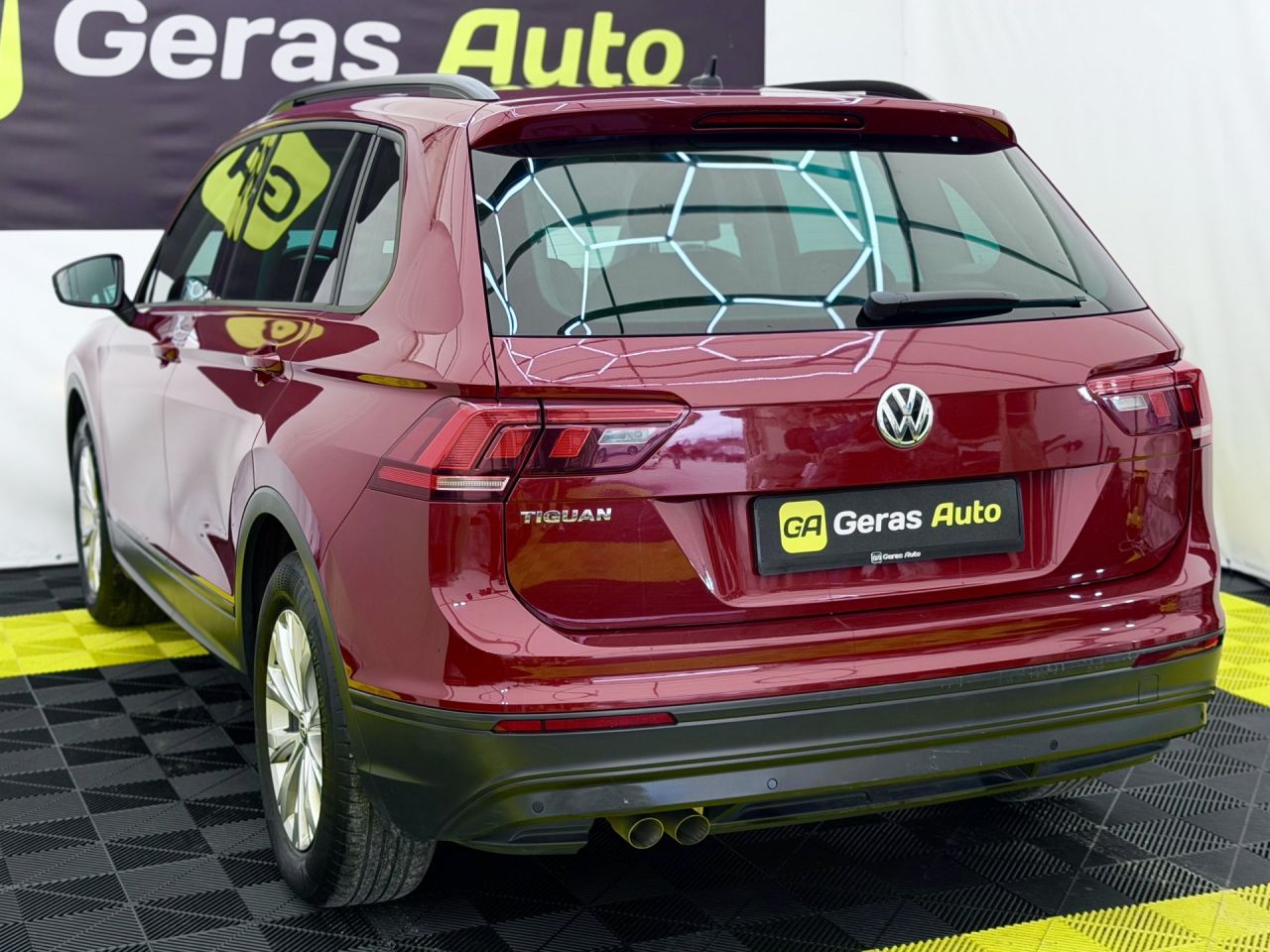 Volkswagen Tiguan | 5