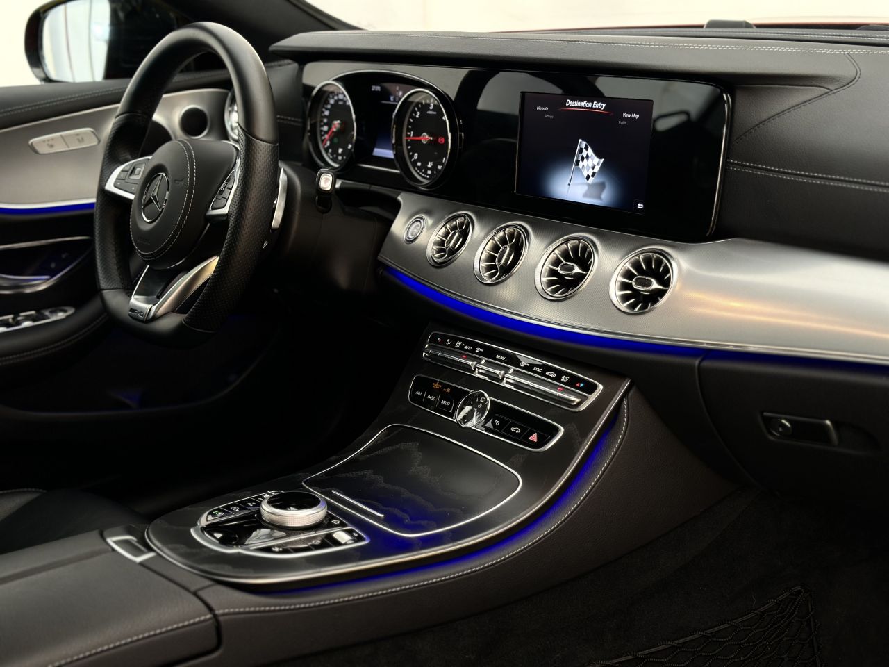 Mercedes-Benz E220 | 12