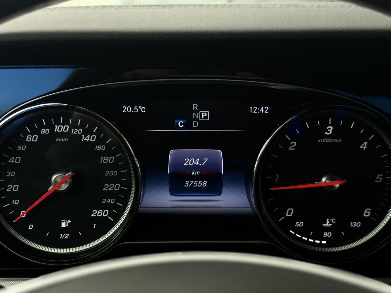 Mercedes-Benz E220 | 22