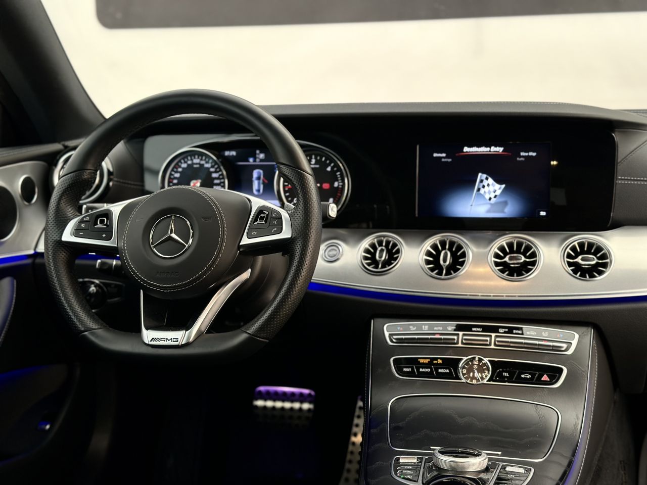 Mercedes-Benz E220 | 13