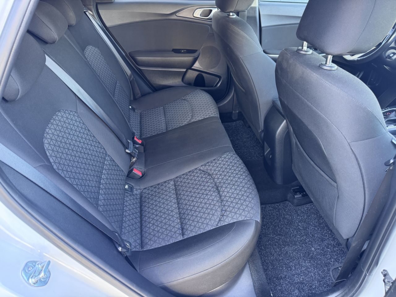 Kia Cee'd | 7