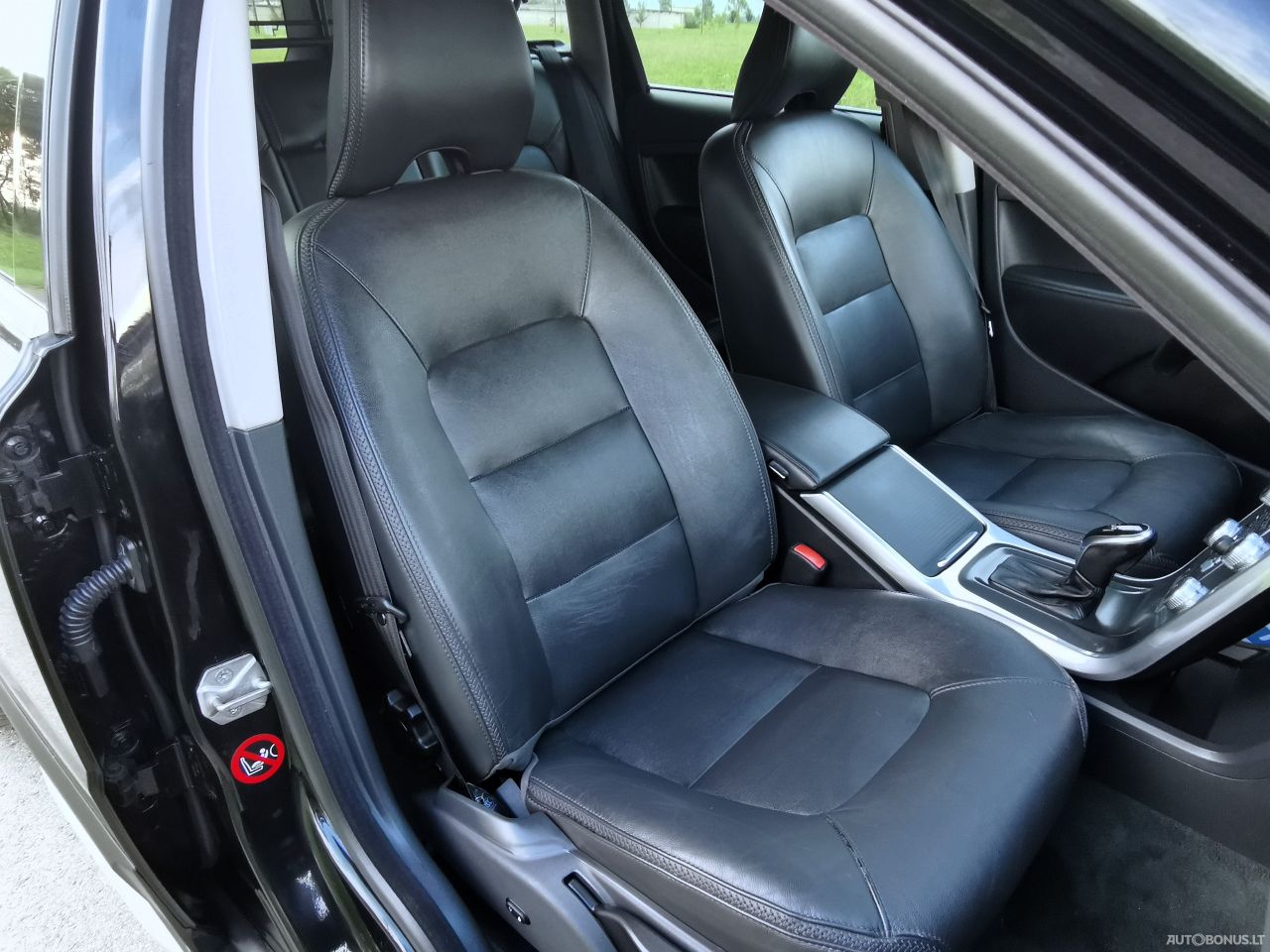 Volvo XC70 | 14