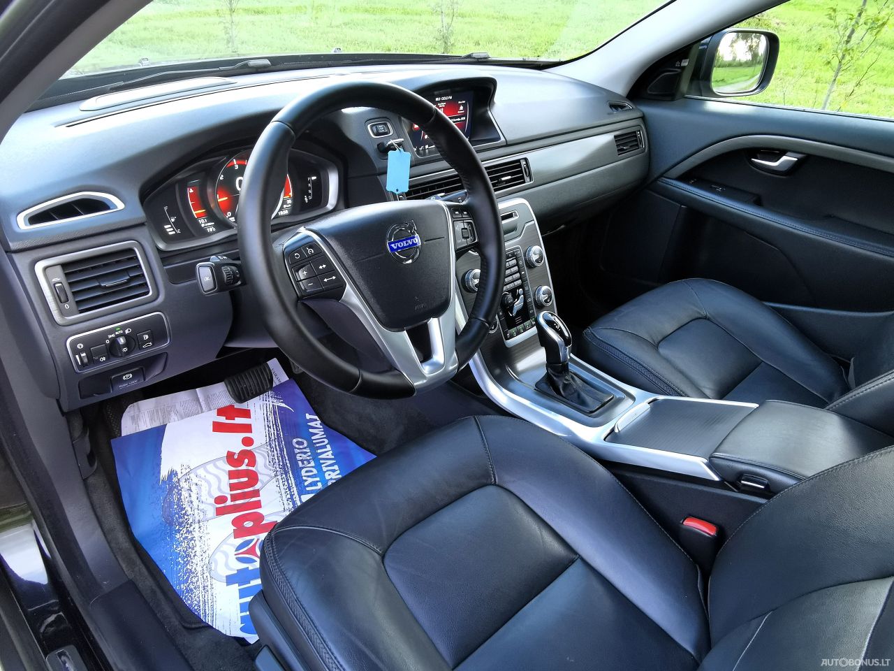 Volvo XC70 | 16