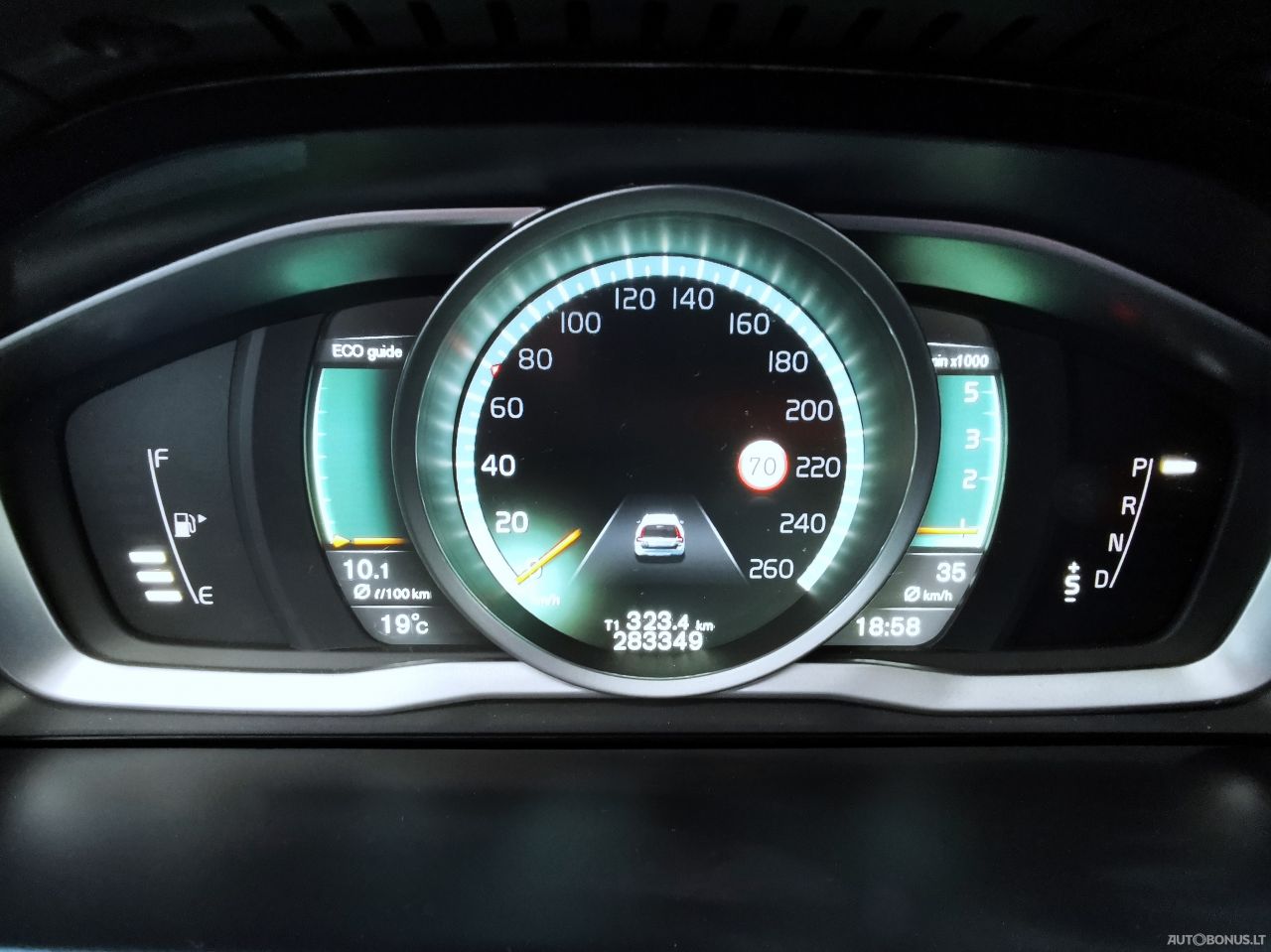 Volvo XC70 | 24