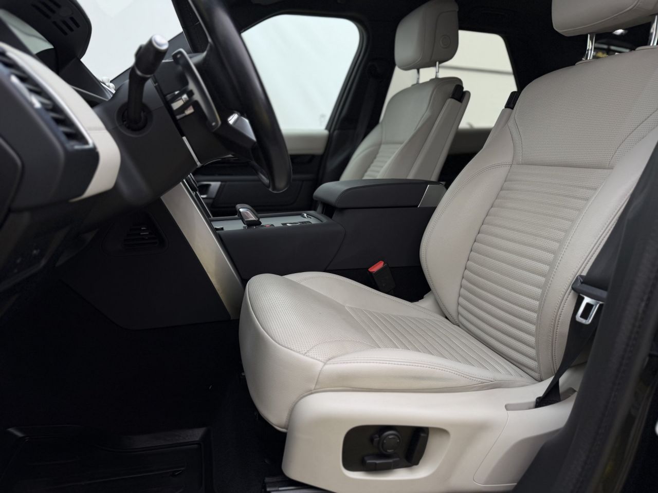 Land Rover Discovery | 9