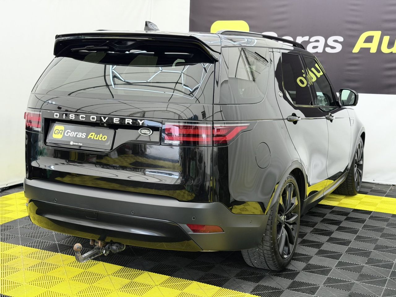Land Rover Discovery | 3