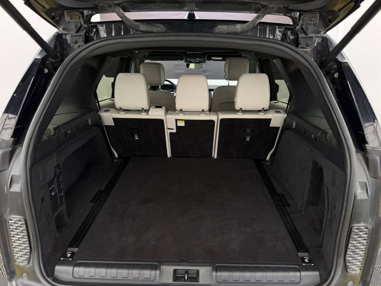Land Rover Discovery | 11
