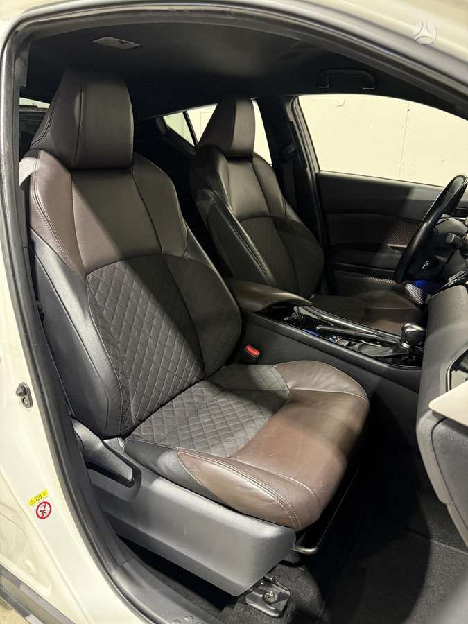Toyota C-HR | 4