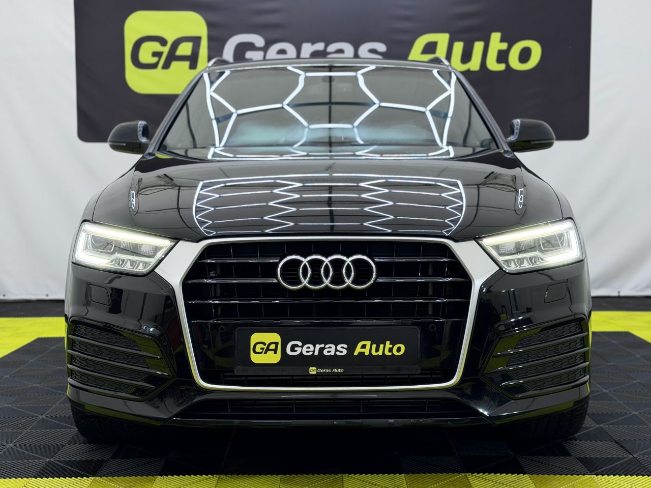 Audi Q3 | 1