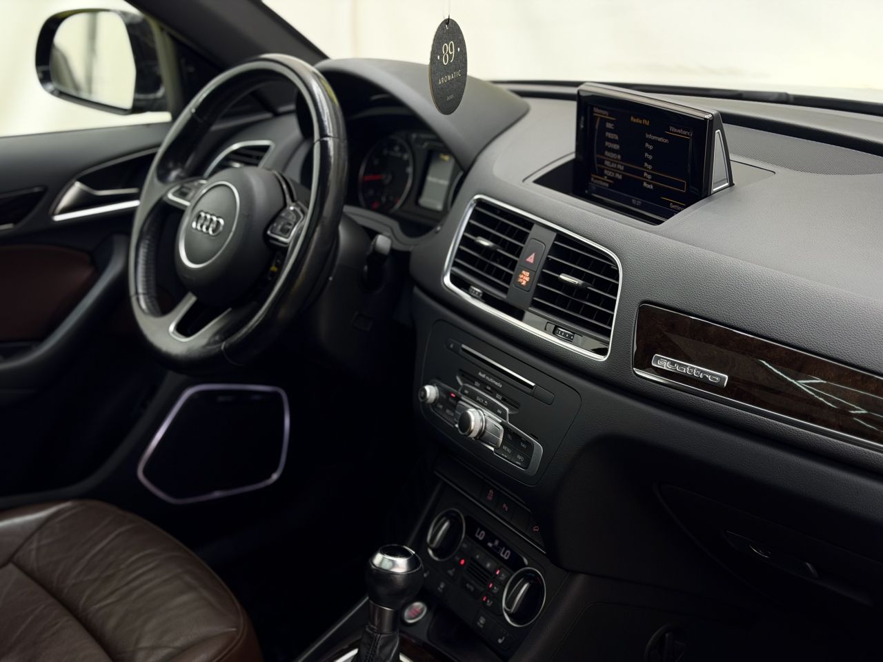 Audi Q3 | 15