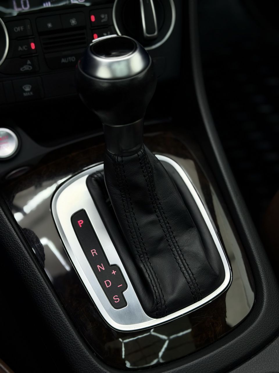 Audi Q3 | 24