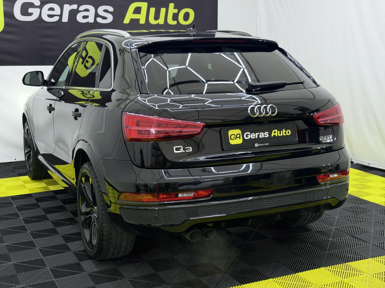 Audi Q3 | 5