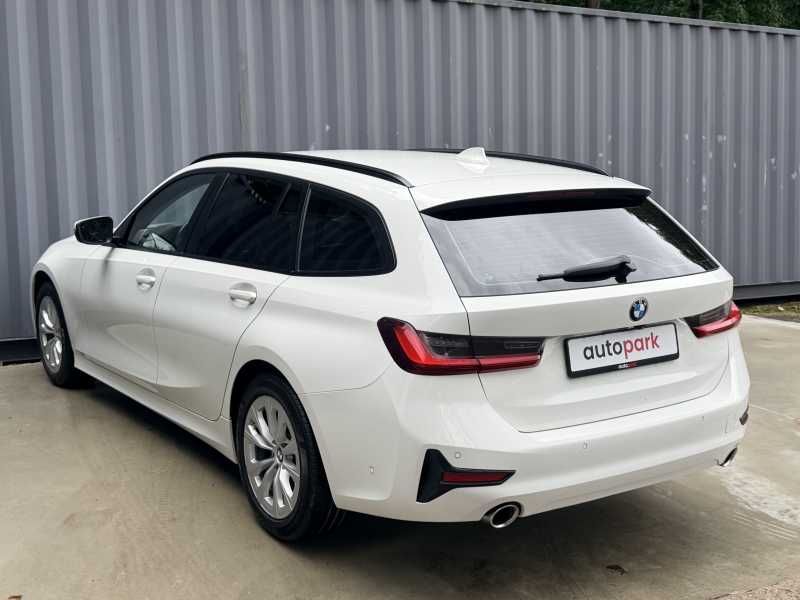 BMW 318 | 4