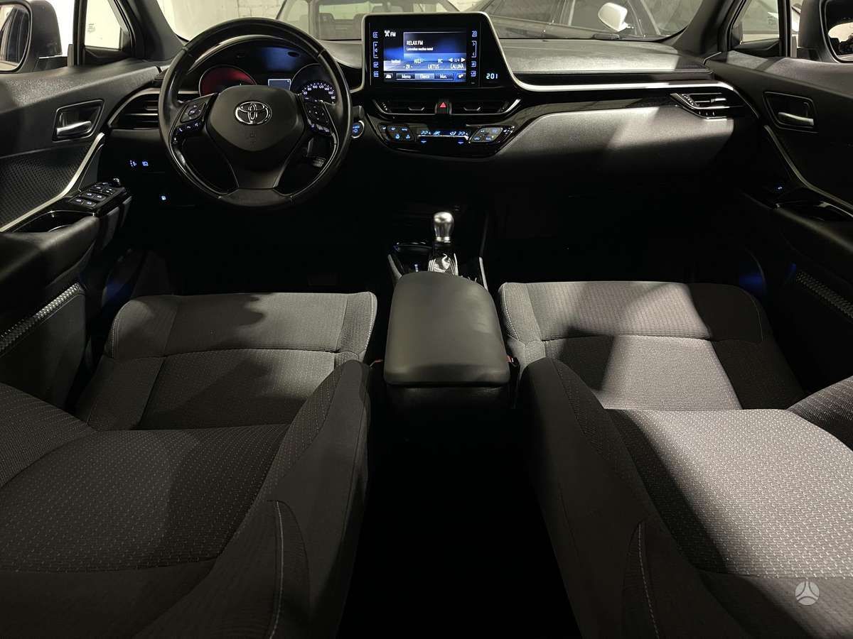 Toyota C-HR | 6