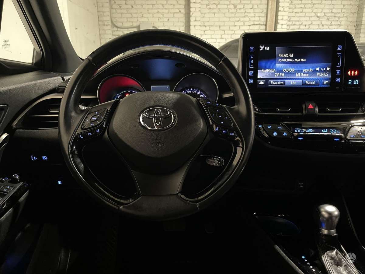 Toyota C-HR | 7