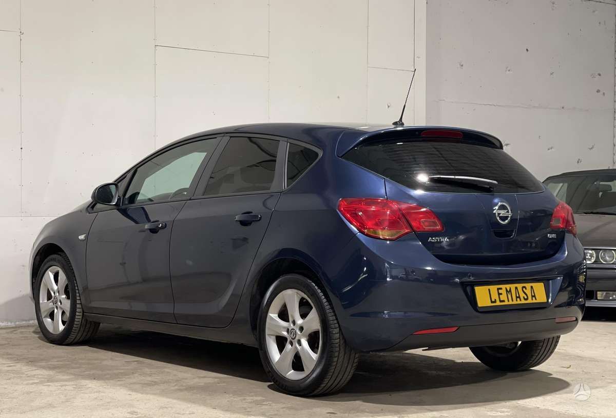 Opel Astra | 4
